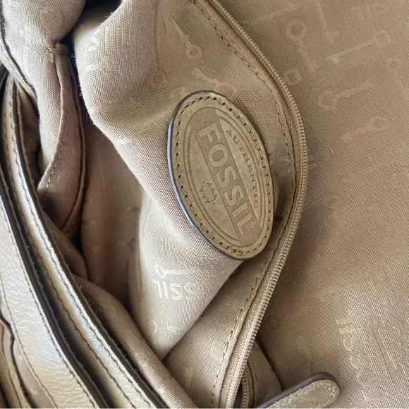 Vintage Fossil Maddox Pebbled Tan Leather Messenger Bag Purse